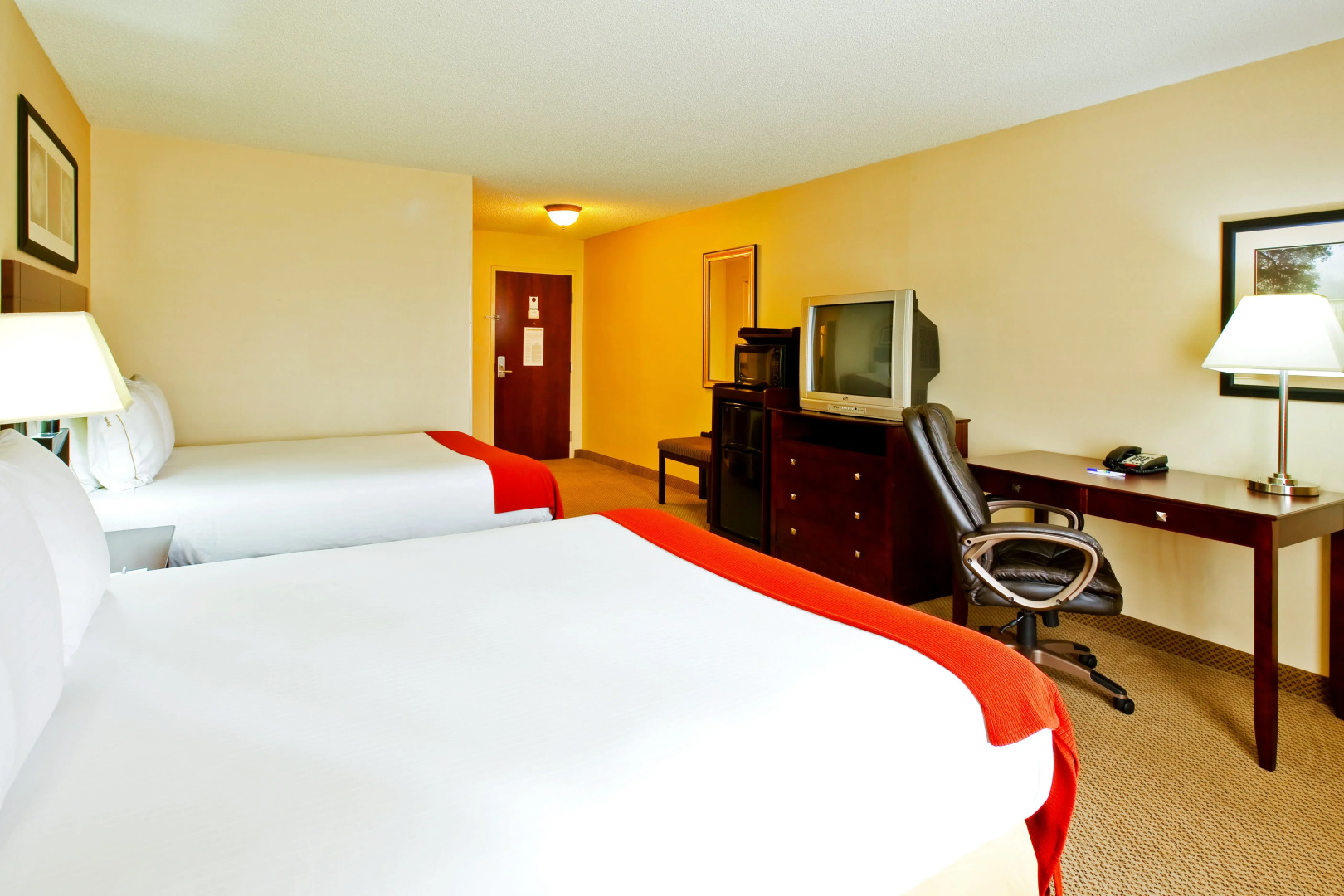 Holiday Inn Express & Suites Dickson by IHG