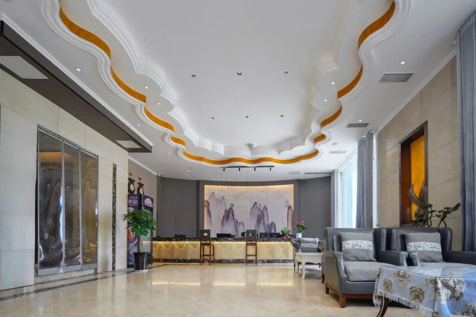 Neijiang Riverside Garden Hotel