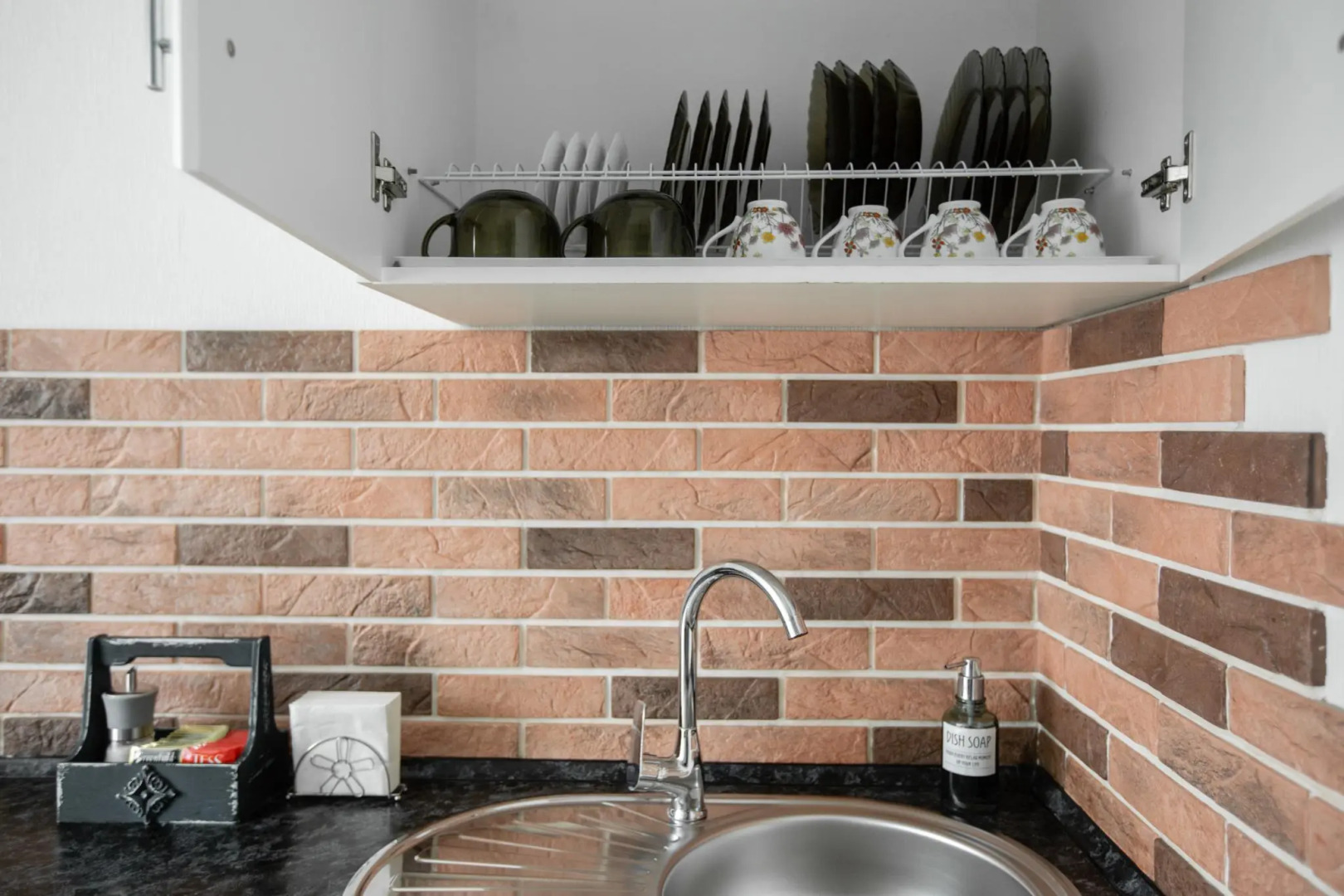 4 Ugla (Четыре угла) на Максима Горького 161