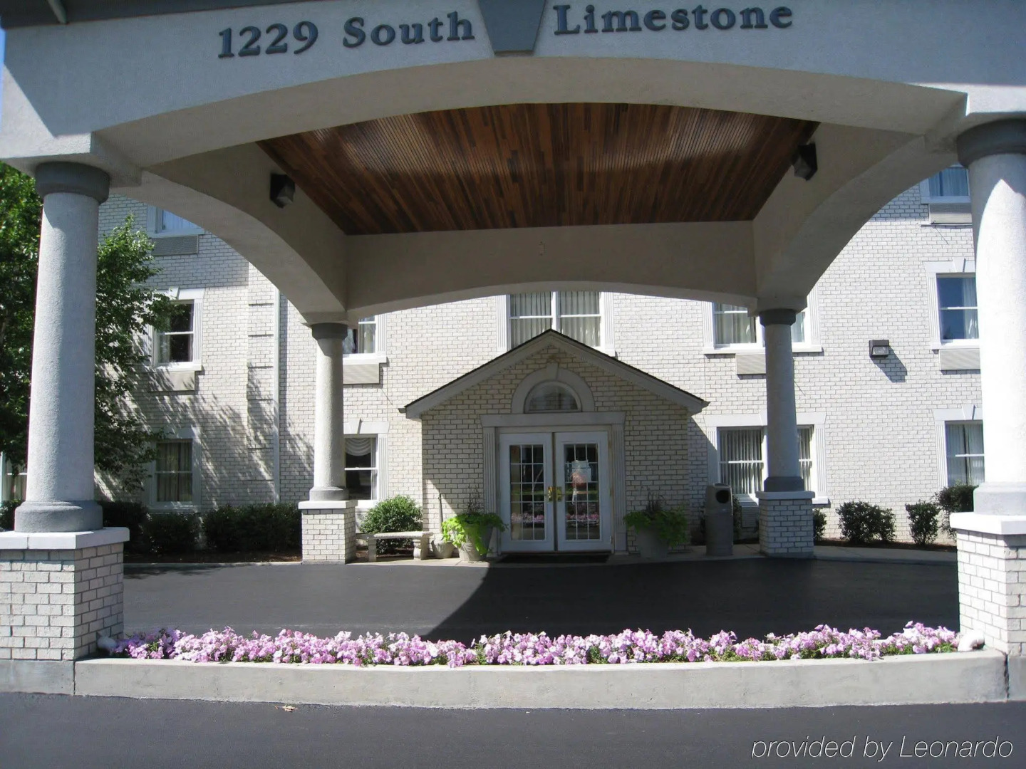 University Inn Hotel - Lexington
