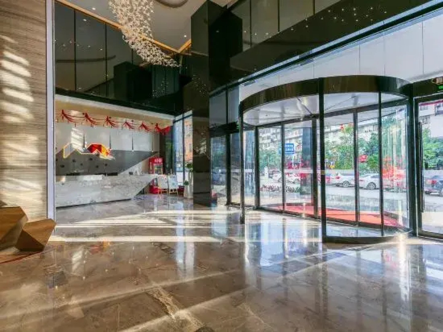 Borrman Hotel Hechi Bama