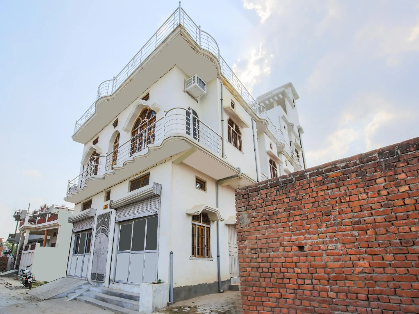 OYO 37103 Maa Vaishno Guest House