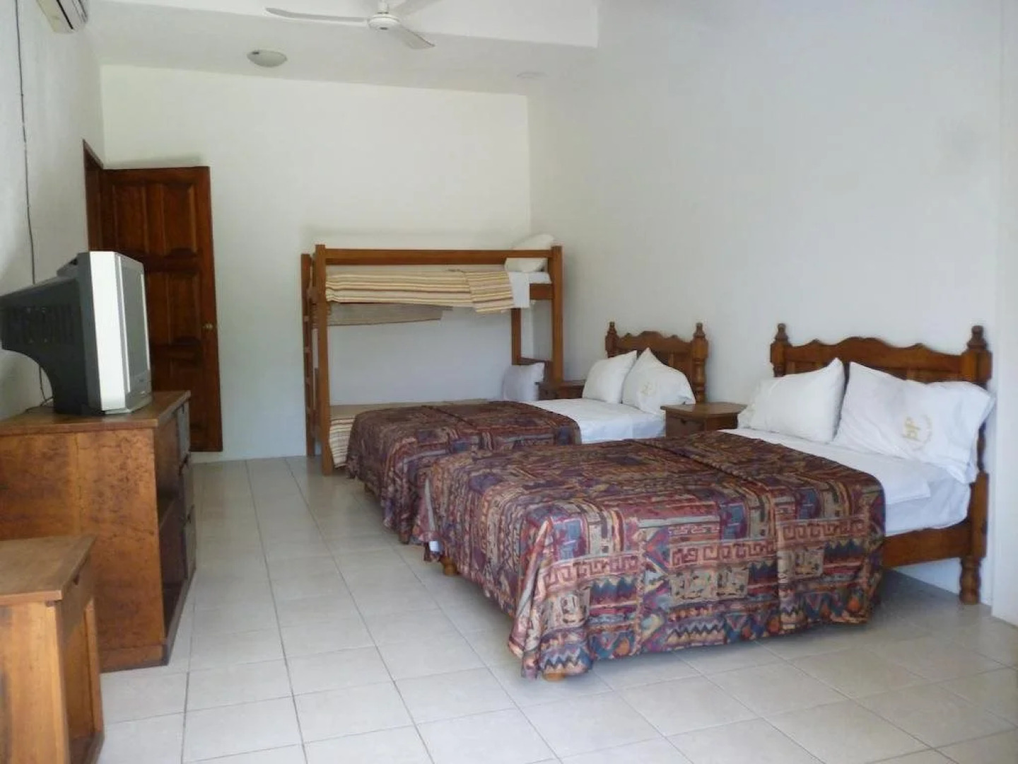 Punta Paraiso Resort