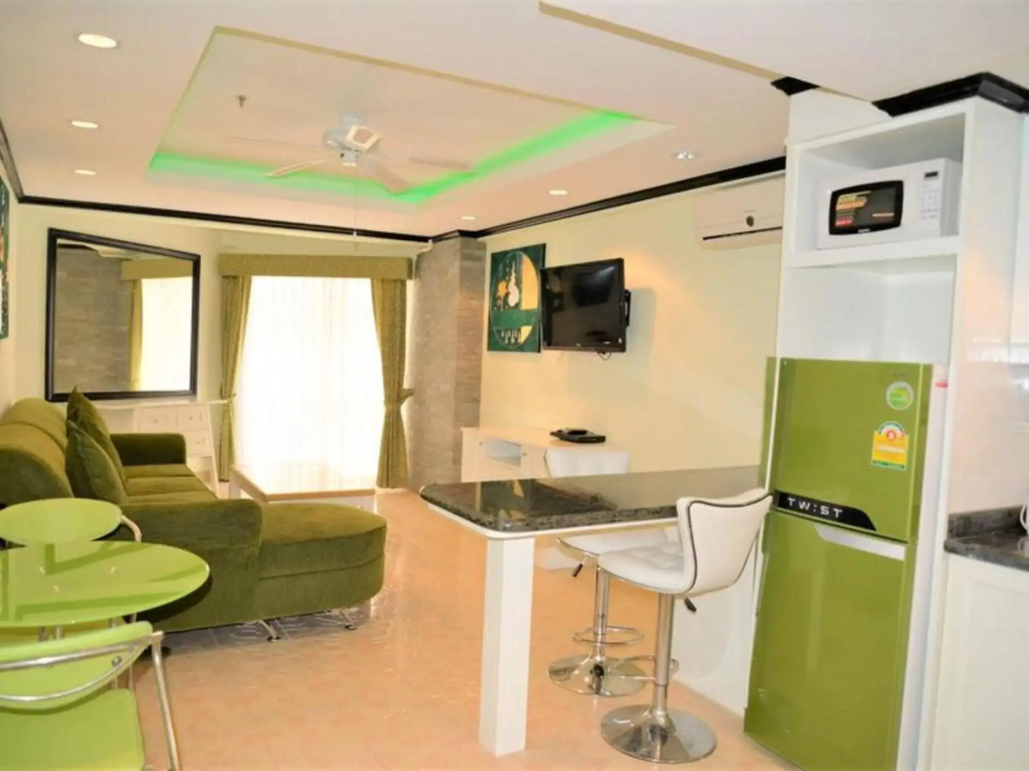 Jomtien Beach Condominium