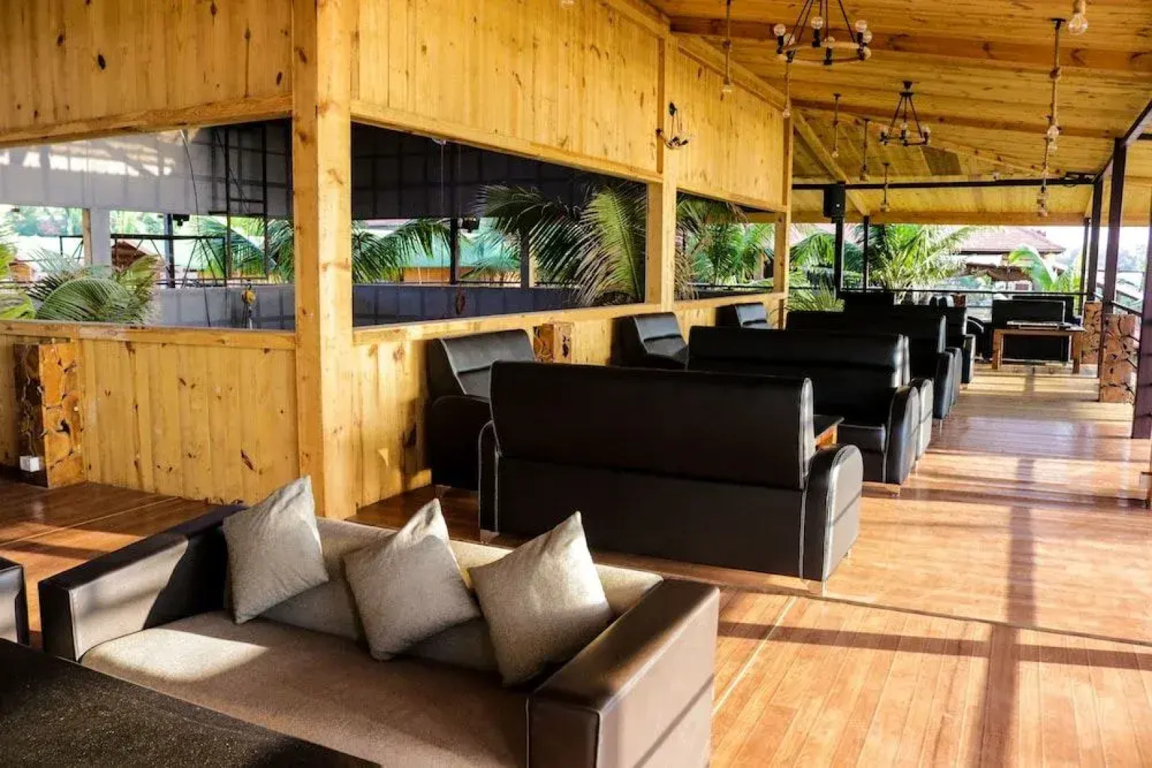 18 Degrees Beach Resort