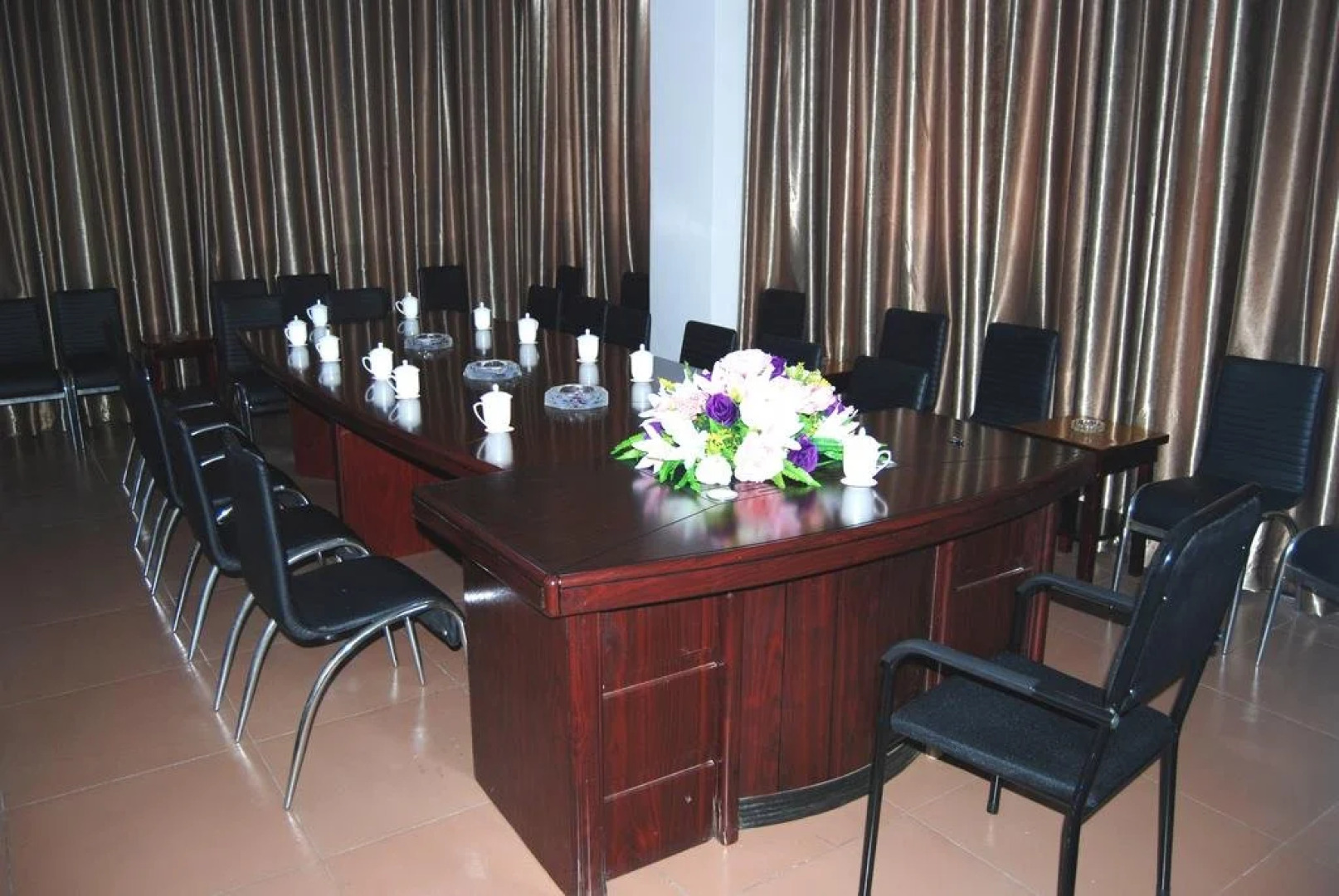 Meiweiya Business Hotel