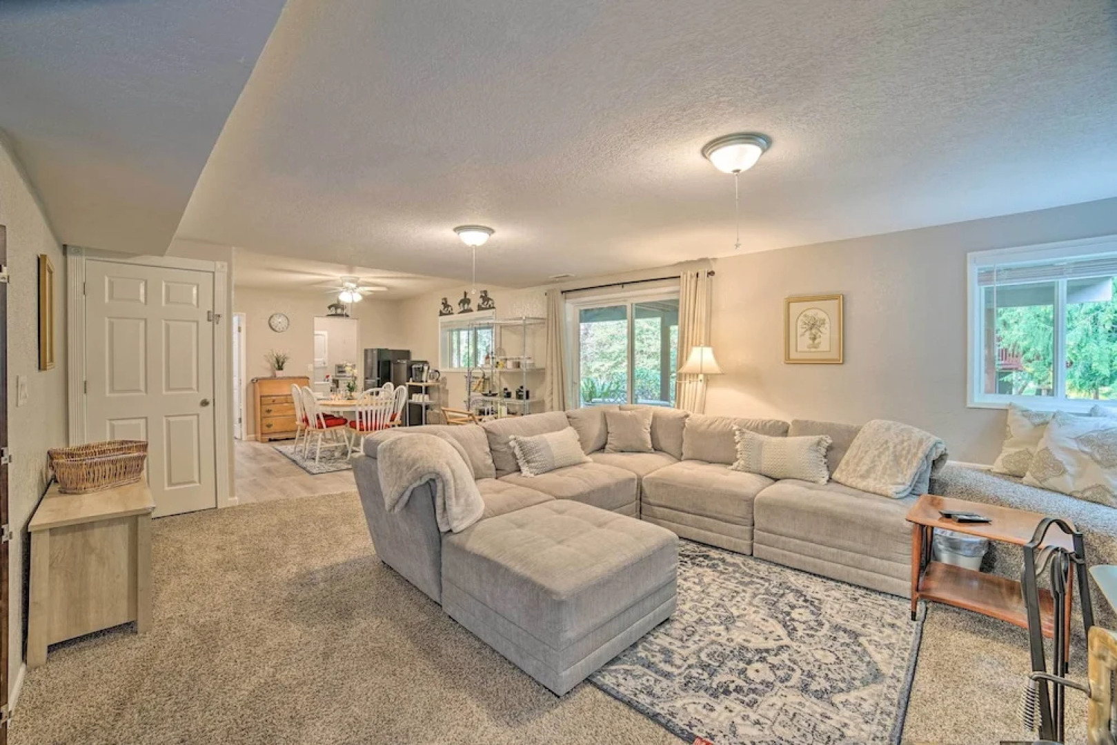 Lovely Snohomish Studio Near Boating & Hiking