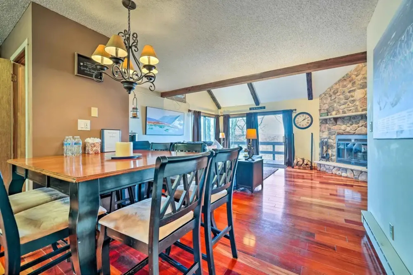 Cozy Camelback, Pocono Retreat w/ Mountain Views!