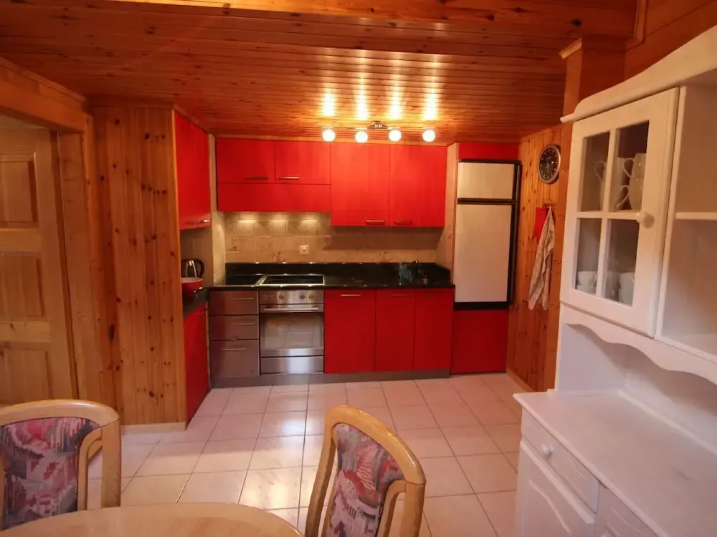 Fantastic, Peacefully Located Apartment 1500 Metres Above St. Niklaus