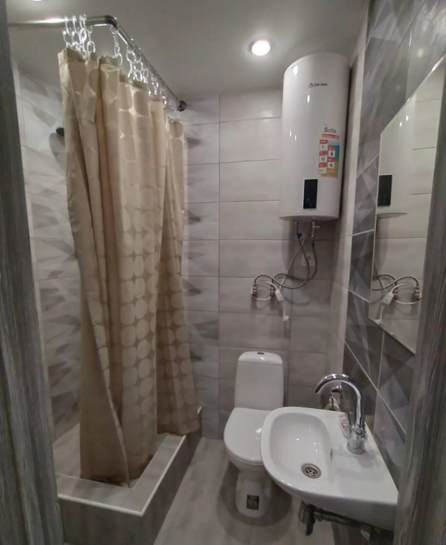 День и ночь на проспекте Ленинский 96Б