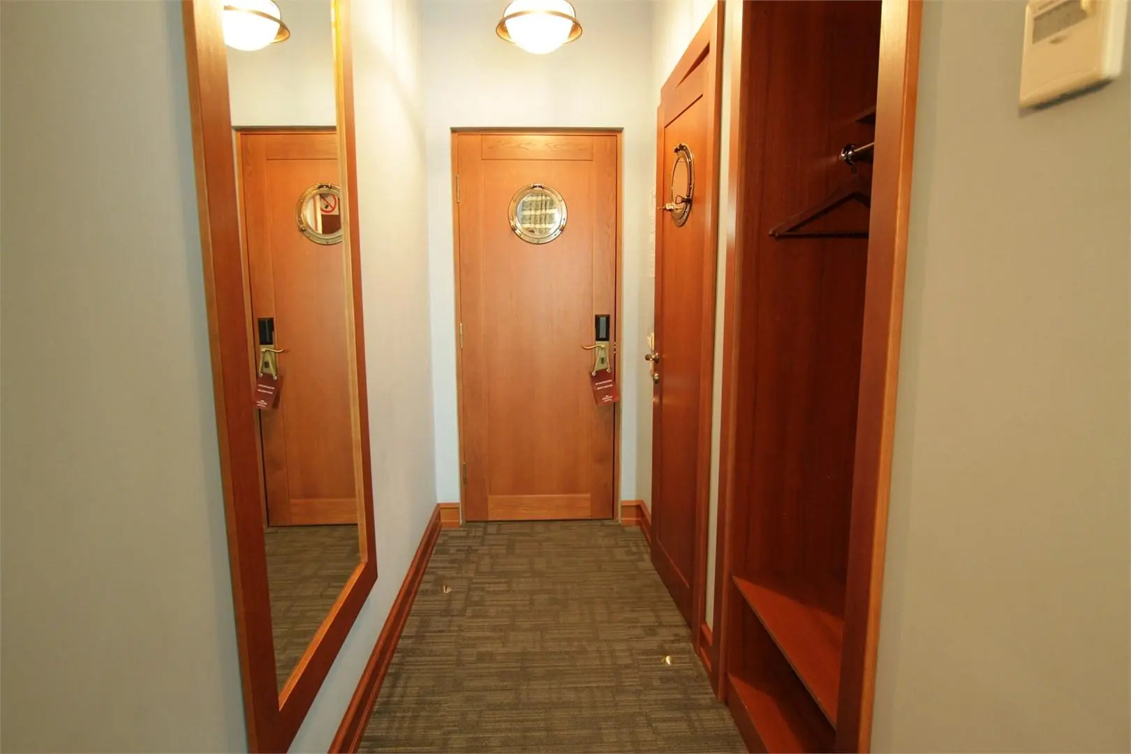 Отель Аврора