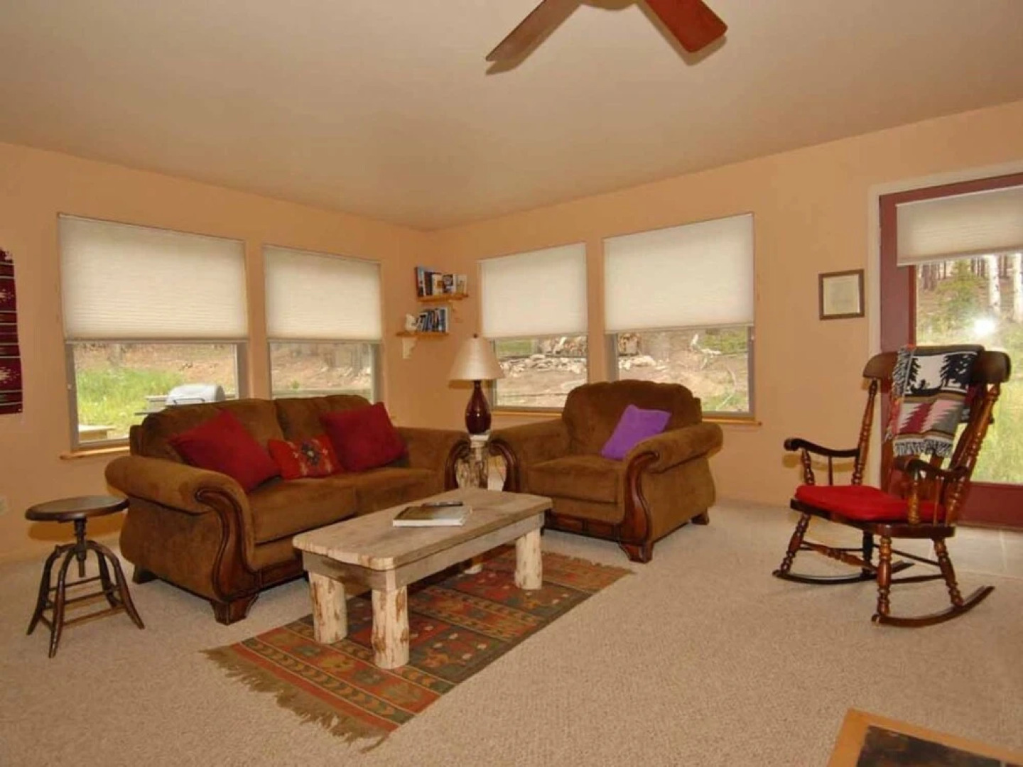 Secluded Fawn Trail Cottage