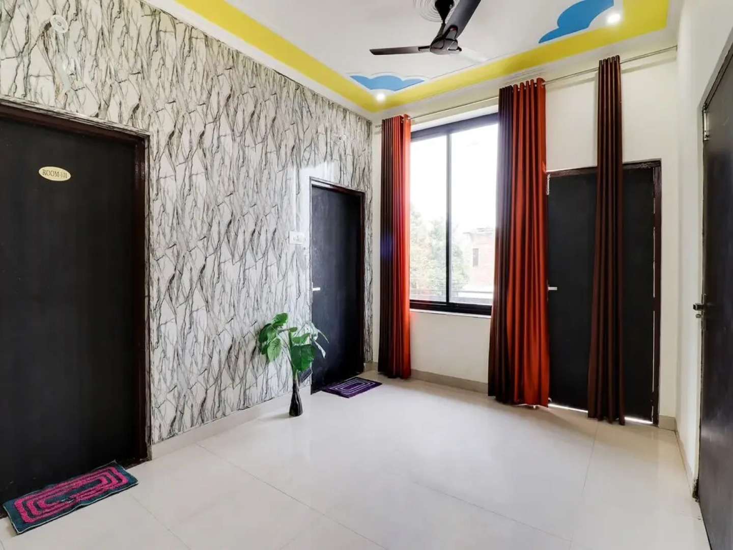 OYO 45399 Hotel Legacy Rbl