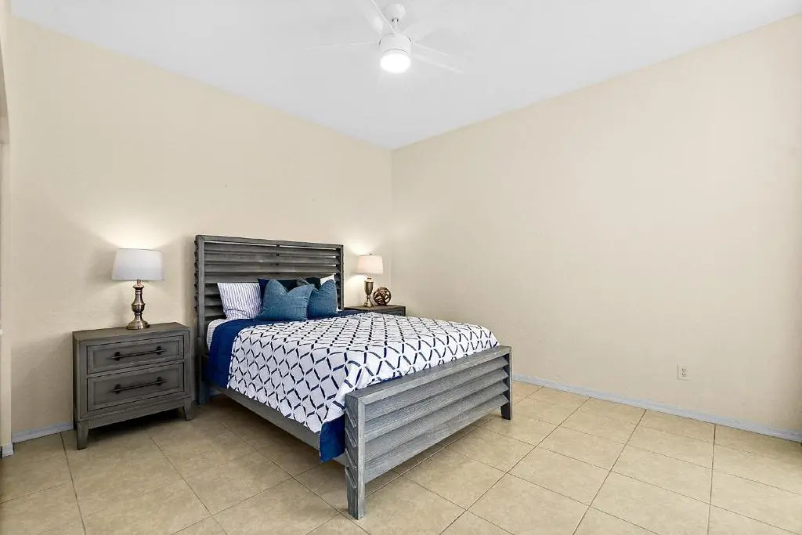 HIP 2 mstrs, pvt htd slt pool/SPA, 2min wlk beach