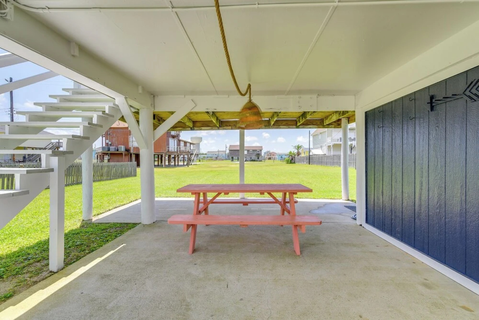 1 Mi to Shore: Bright Jamaica Beach Getaway!