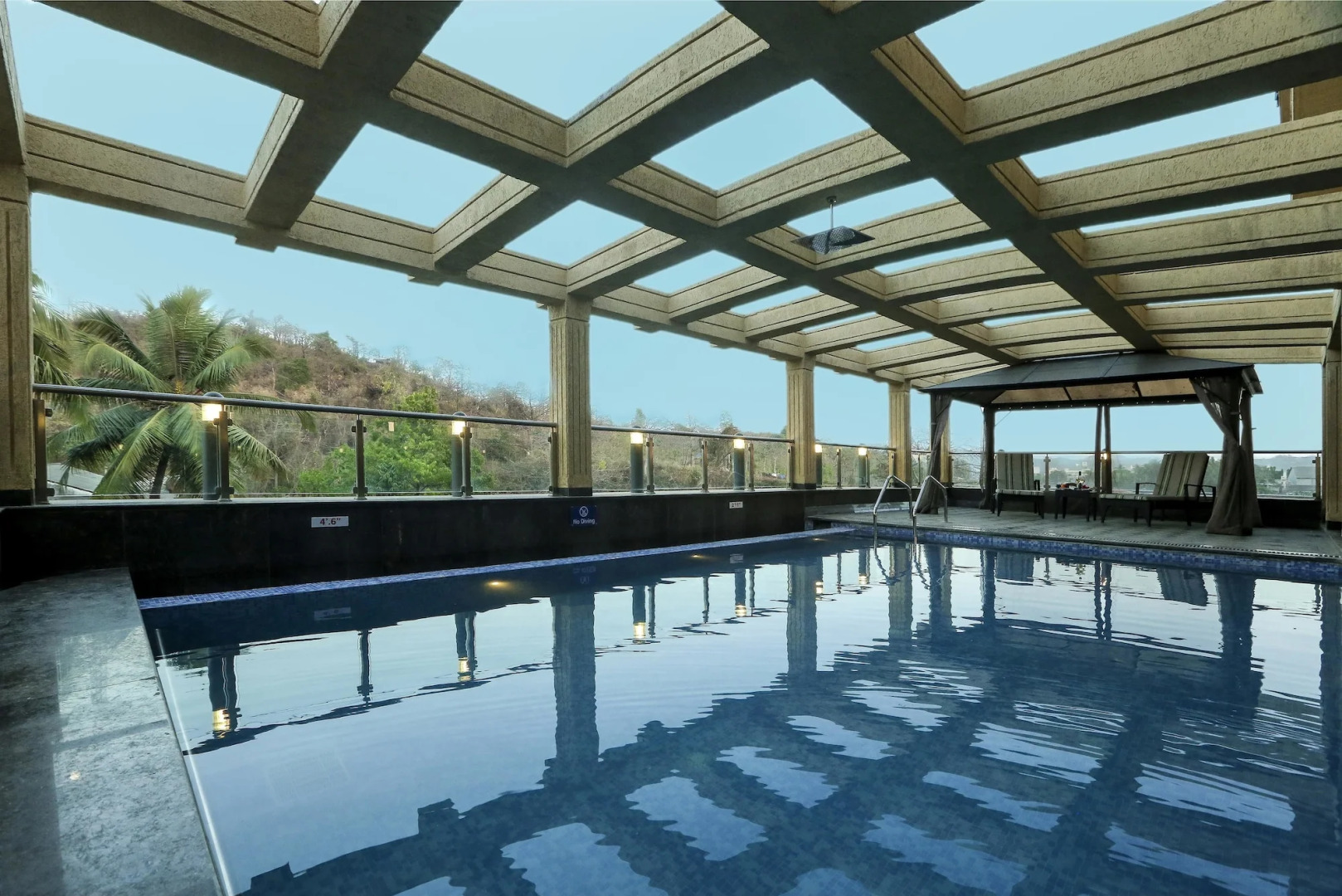 Golden Chariot Vasai - Hotel and Spa