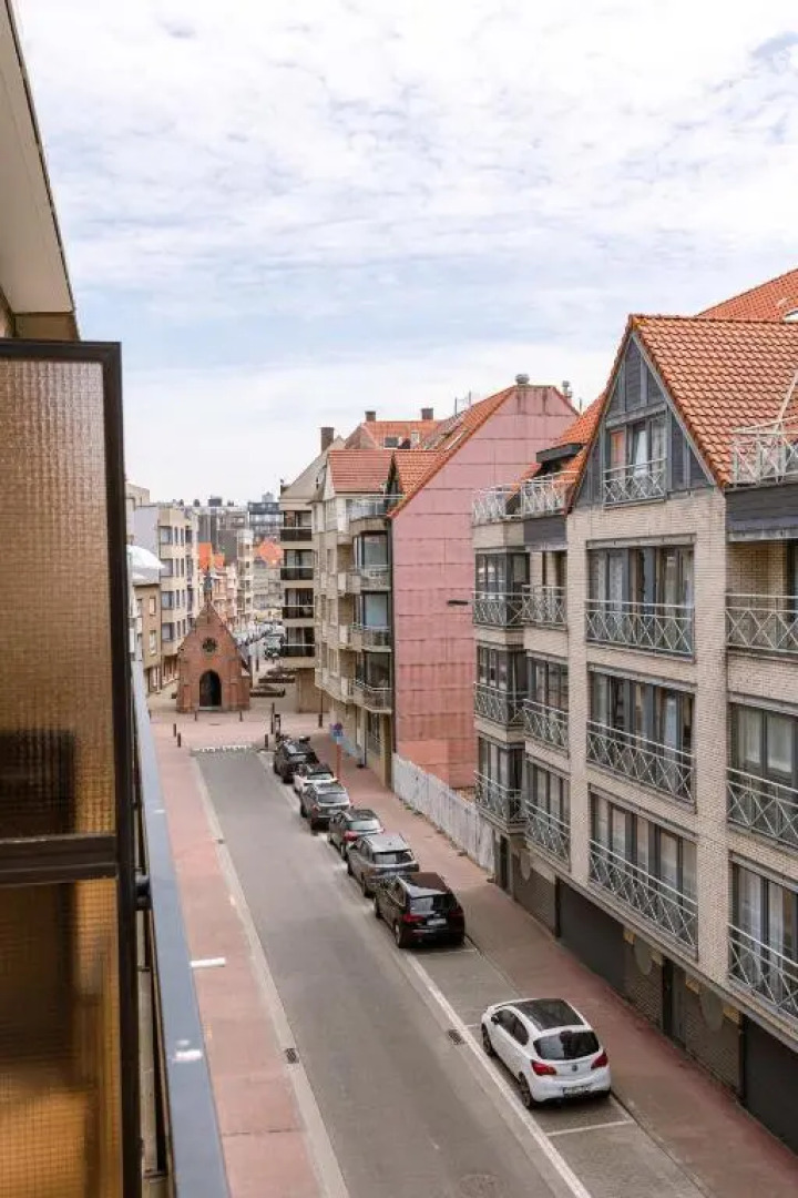 Stunning fully renovated apartment in Knokke-heist for 6 persons