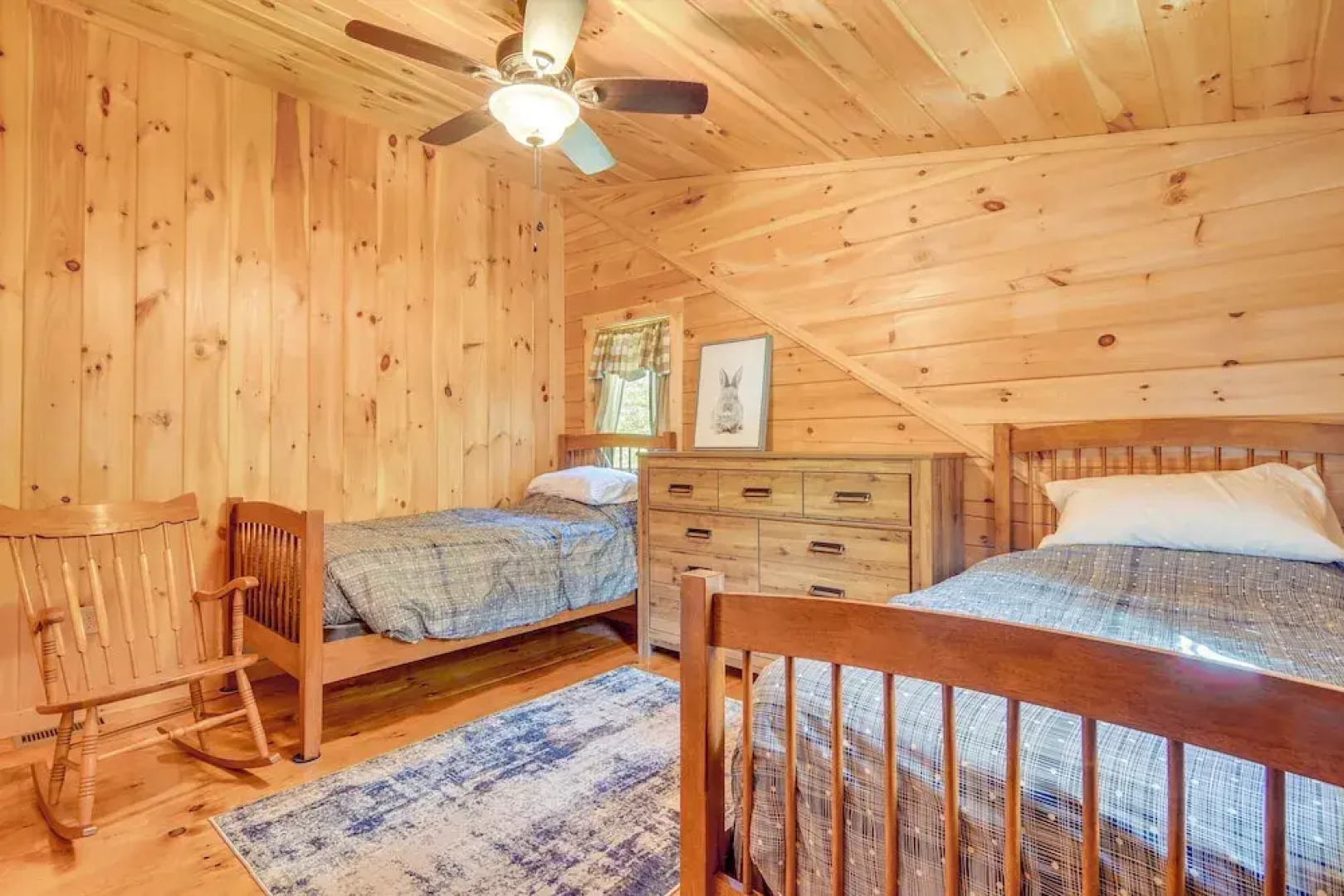 Scenic Franconia Cabin ~ 6 Mi to Cannon Mountain!