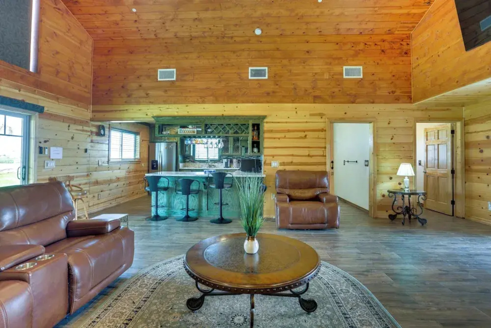 Rustic California Vacation Rental w/ Rooftop Patio