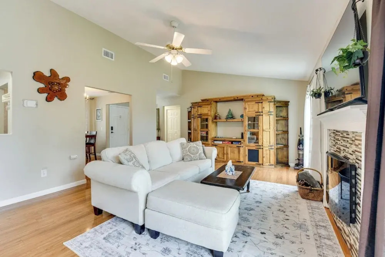 4 Mi to Downtown Panama City: Home w/ Patio!