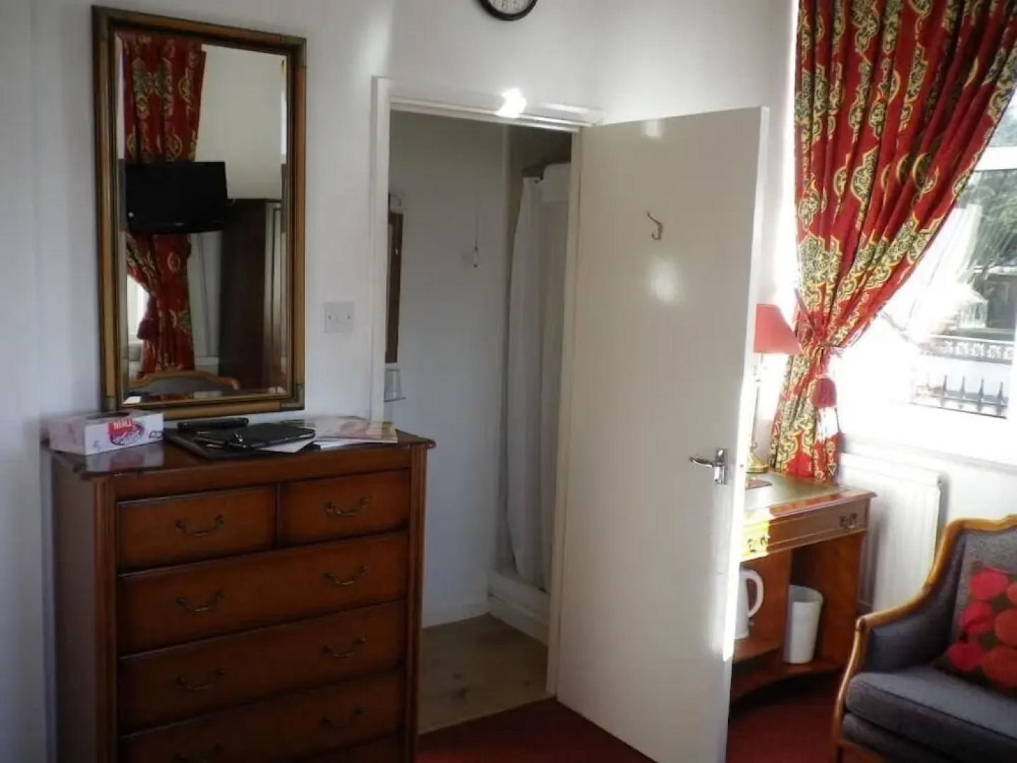 Willow Tree Lodge Hotel