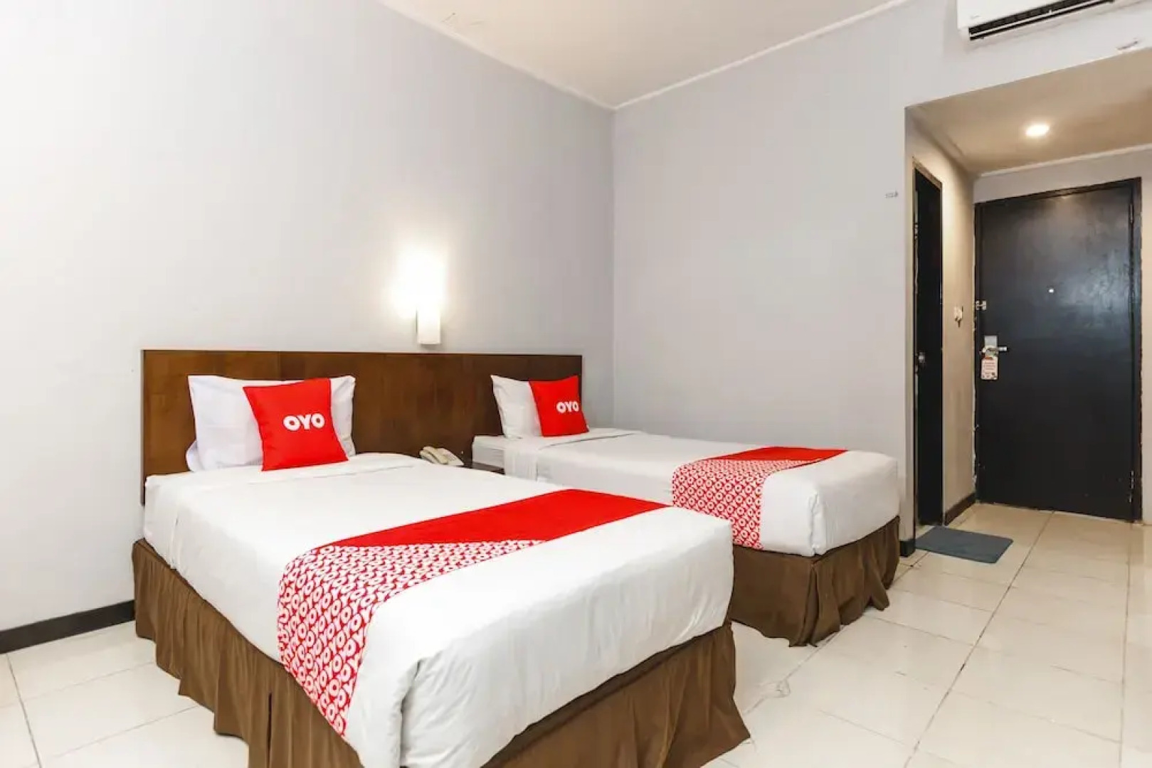 Capital O 2009 Hotel Charisma Marine