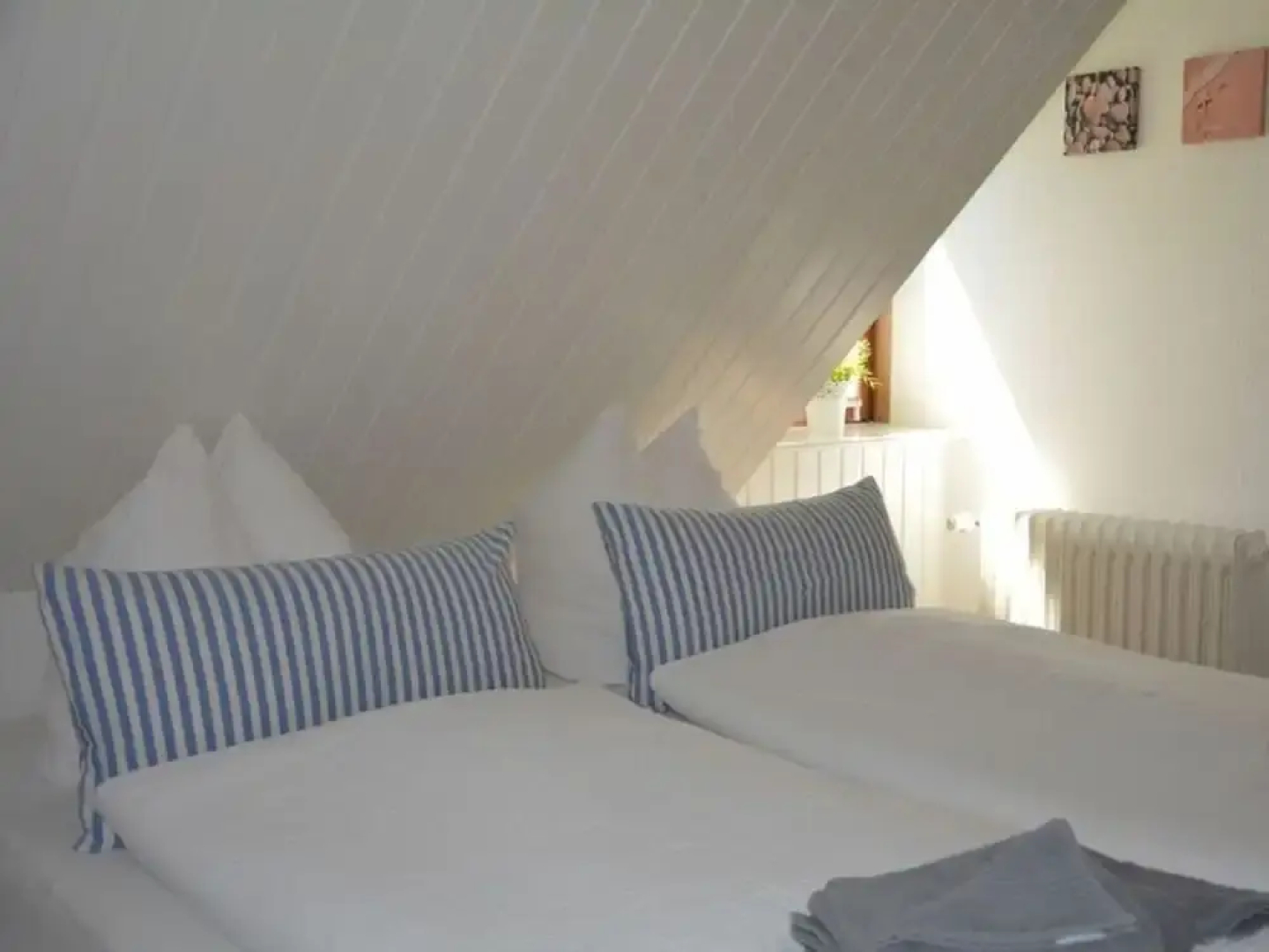 Langeness Modern Retreat