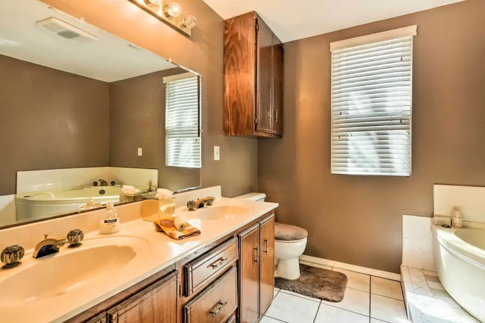 Charming Craftsman Home in Downtown Bartlesville!