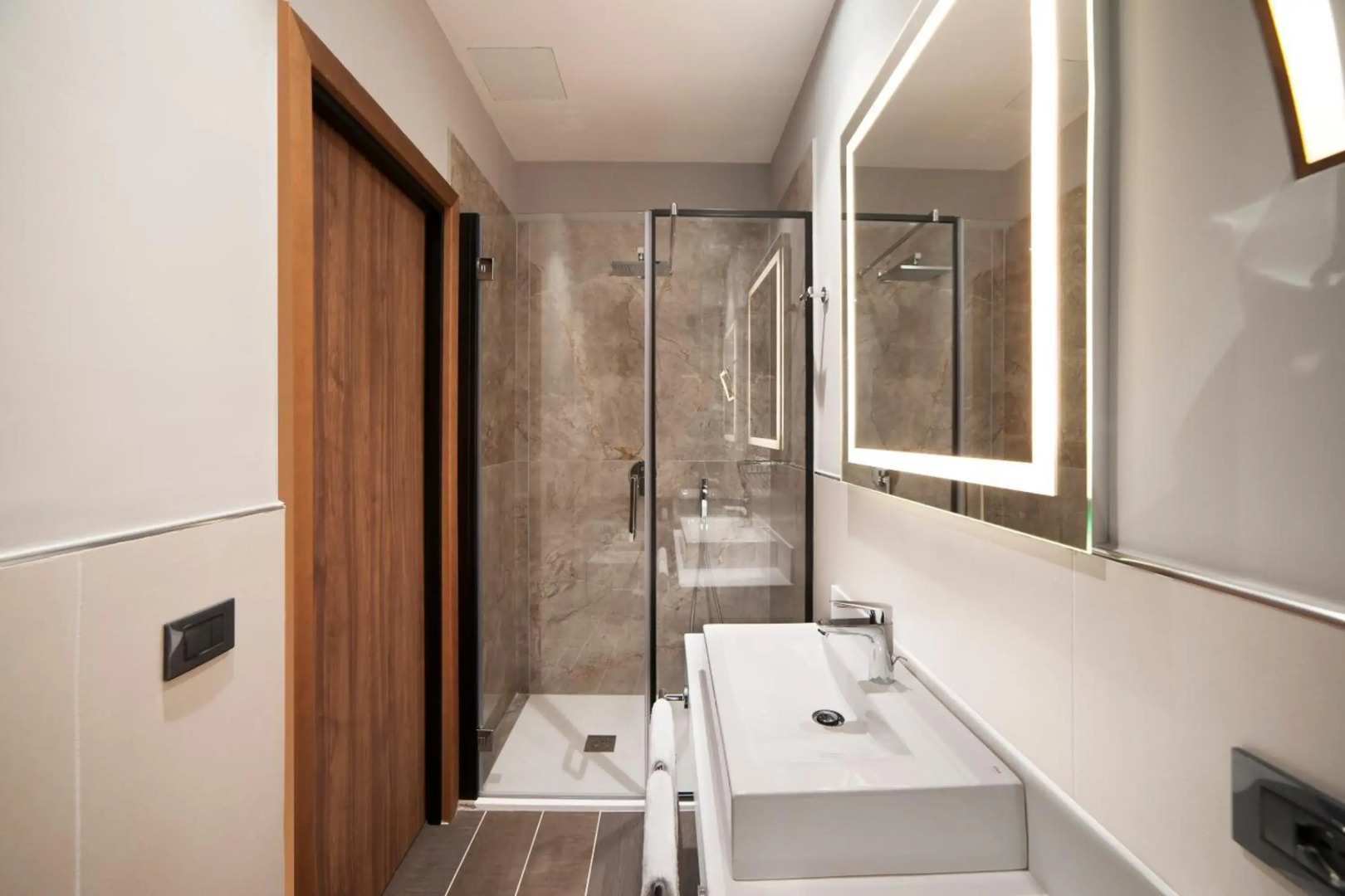 Radisson Hotel Nola Naples