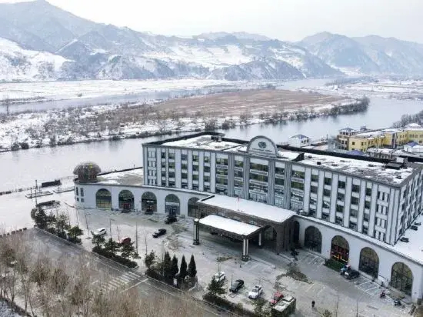 Sweetland Hotel Ji An