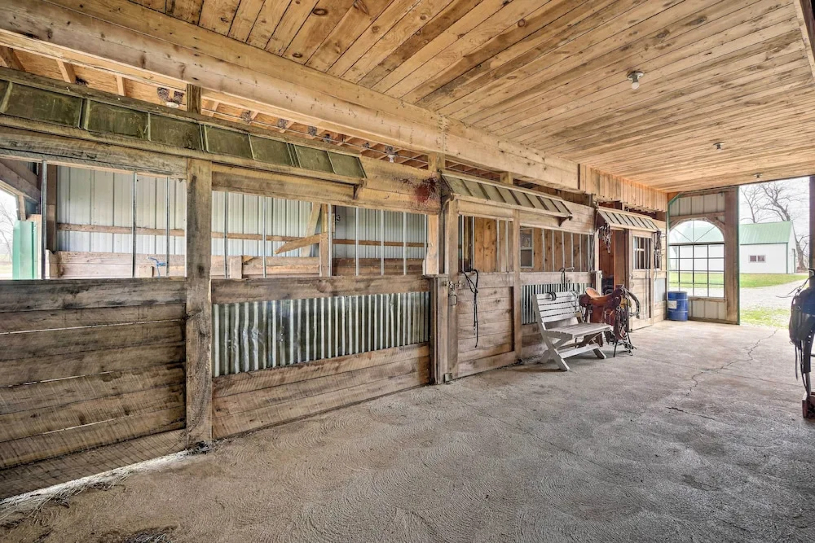 Renovated Bunkhouse on 12-acre Horse Farm!