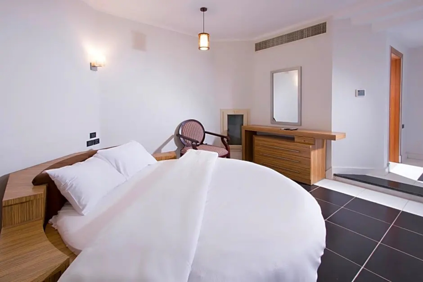 Royal Beach Serviced Apartments