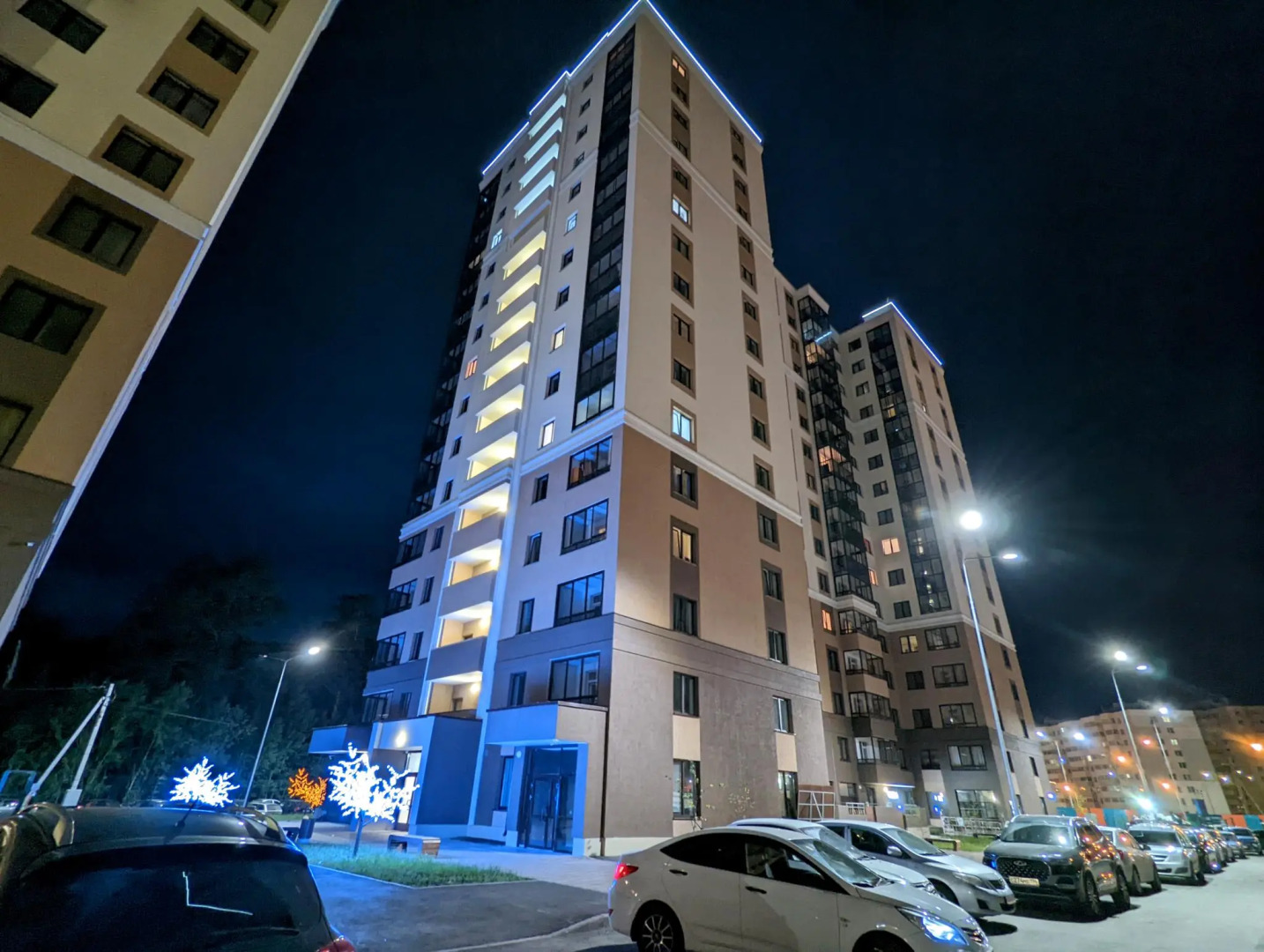 Хорошего дня на улице Алексея Латышова 3