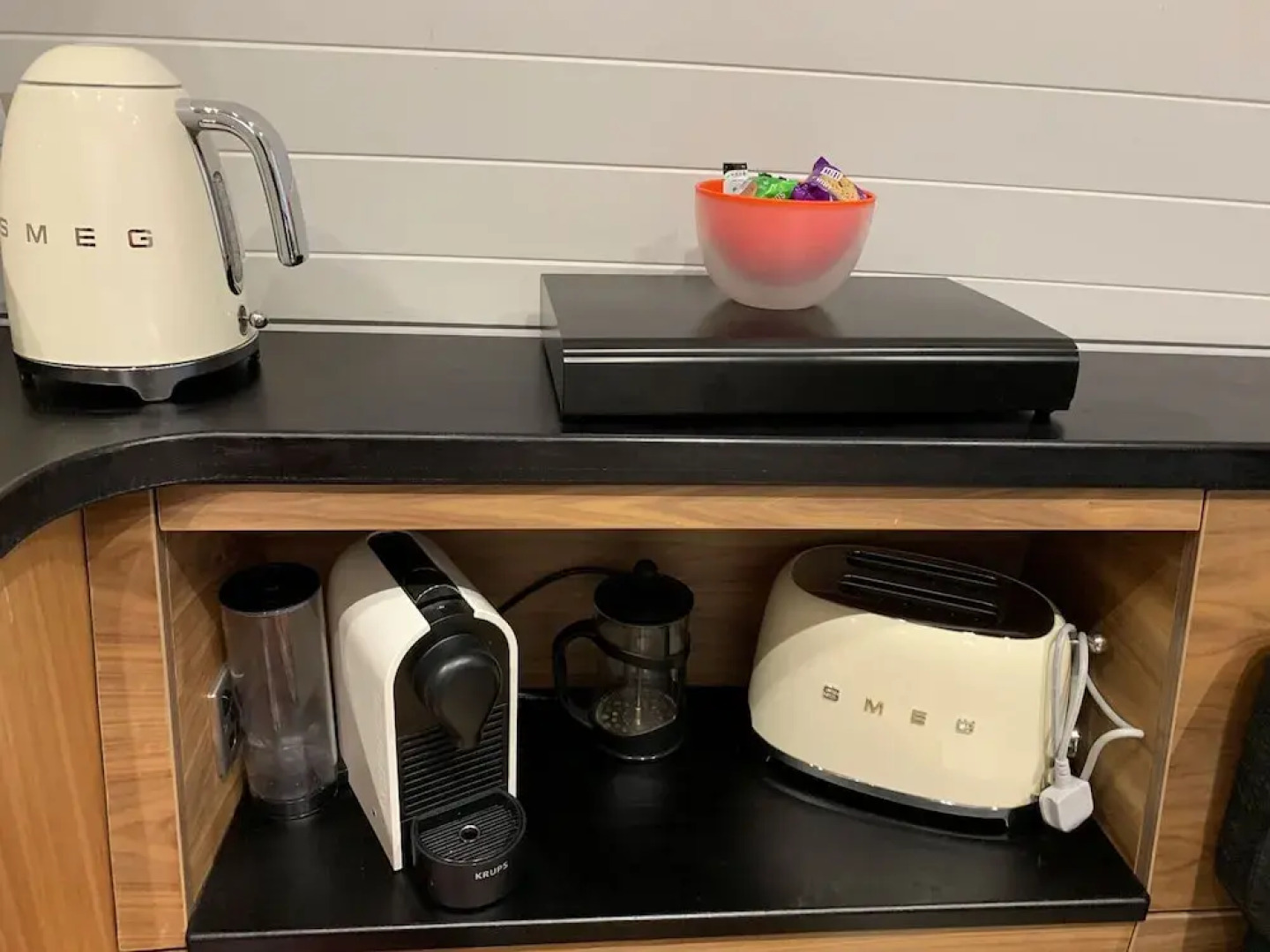 Door to the Shore - Seafront Cottages
