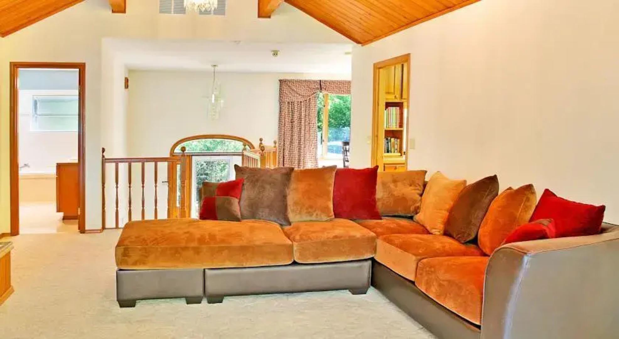 Alteros Waterfront Retreat