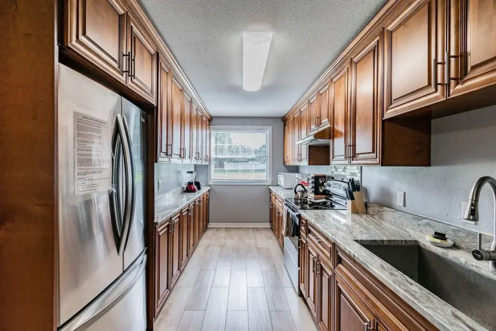 A Large Tropical 7 Bedroom Estate by RedAwning