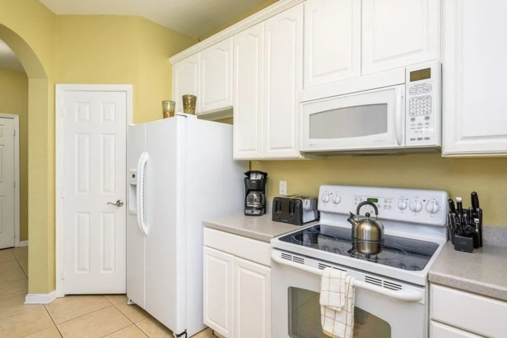 4862 Cayview Ave #410 - 3 Br condo by RedAwning