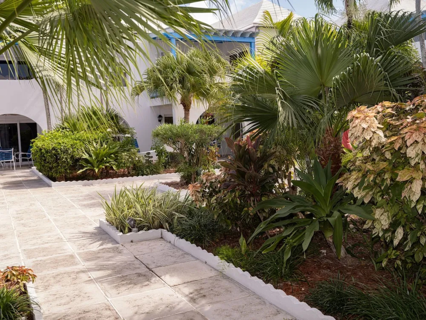 Deluxe Ocean View Villas - Just Steps From White Sand Beaches