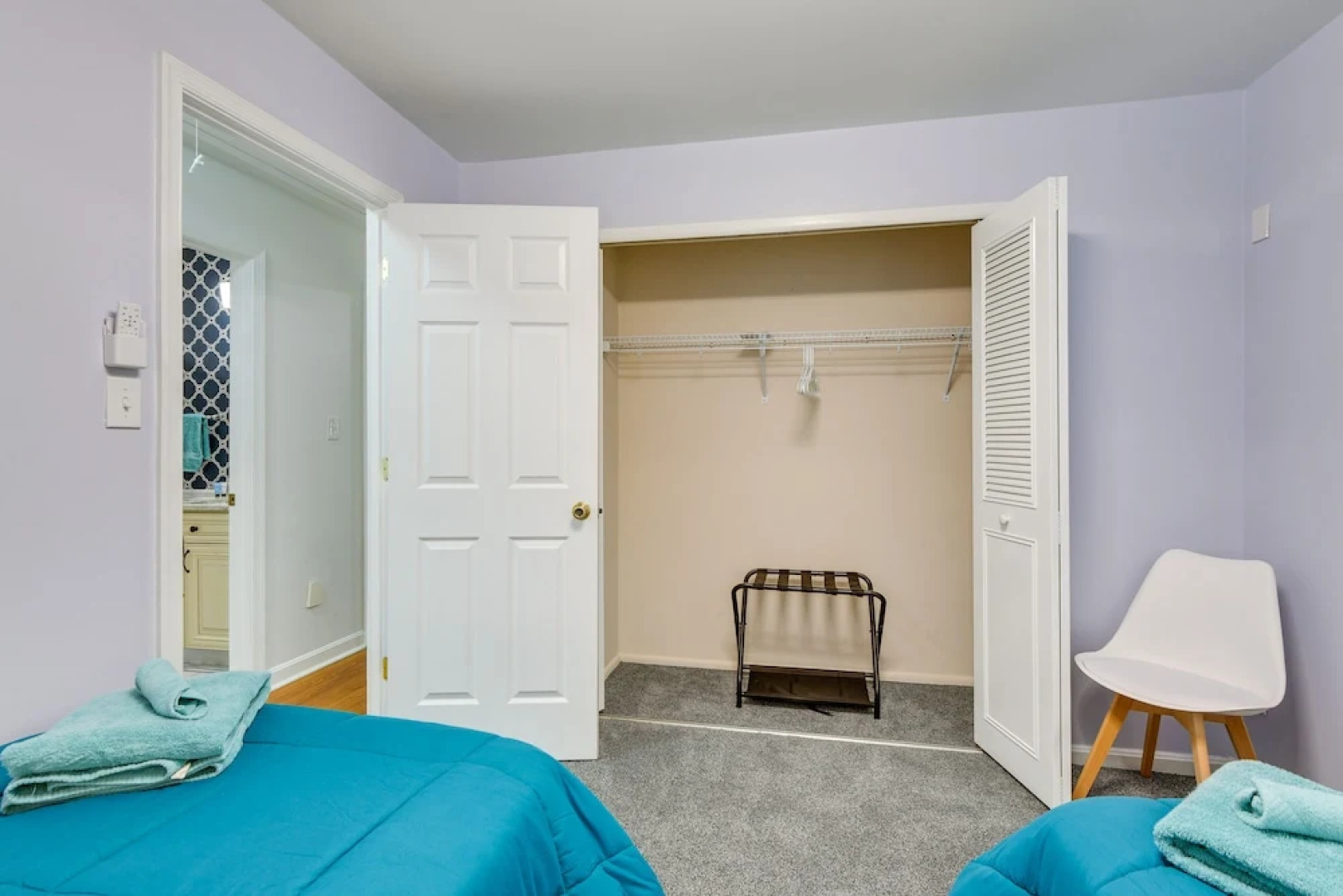 13 Mi to Annapolis: Dog-friendly Home w/ Fire Pit!