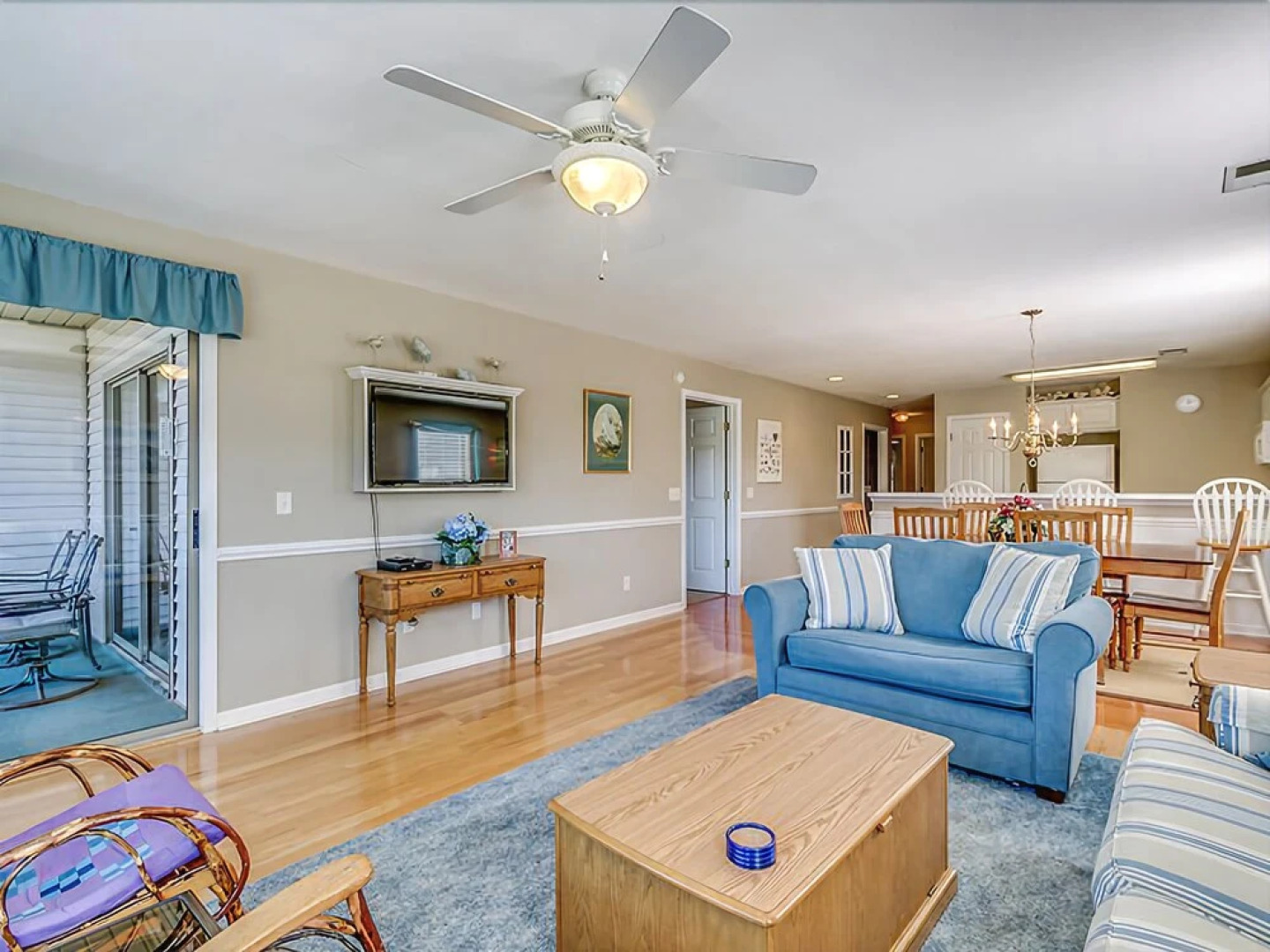 #57C True Blue - 3 Br condo by RedAwning