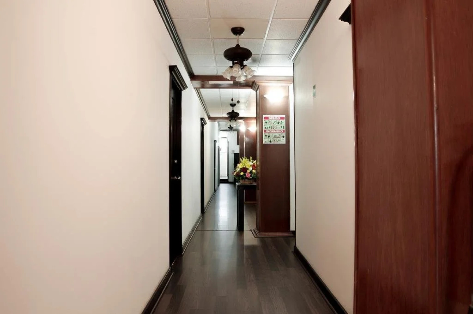 Garcias Suites & Hotel