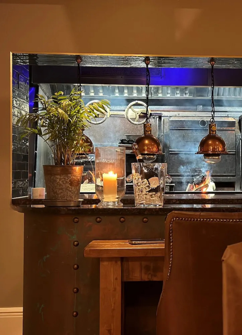 NoTwenty9 Bar and Restaurant