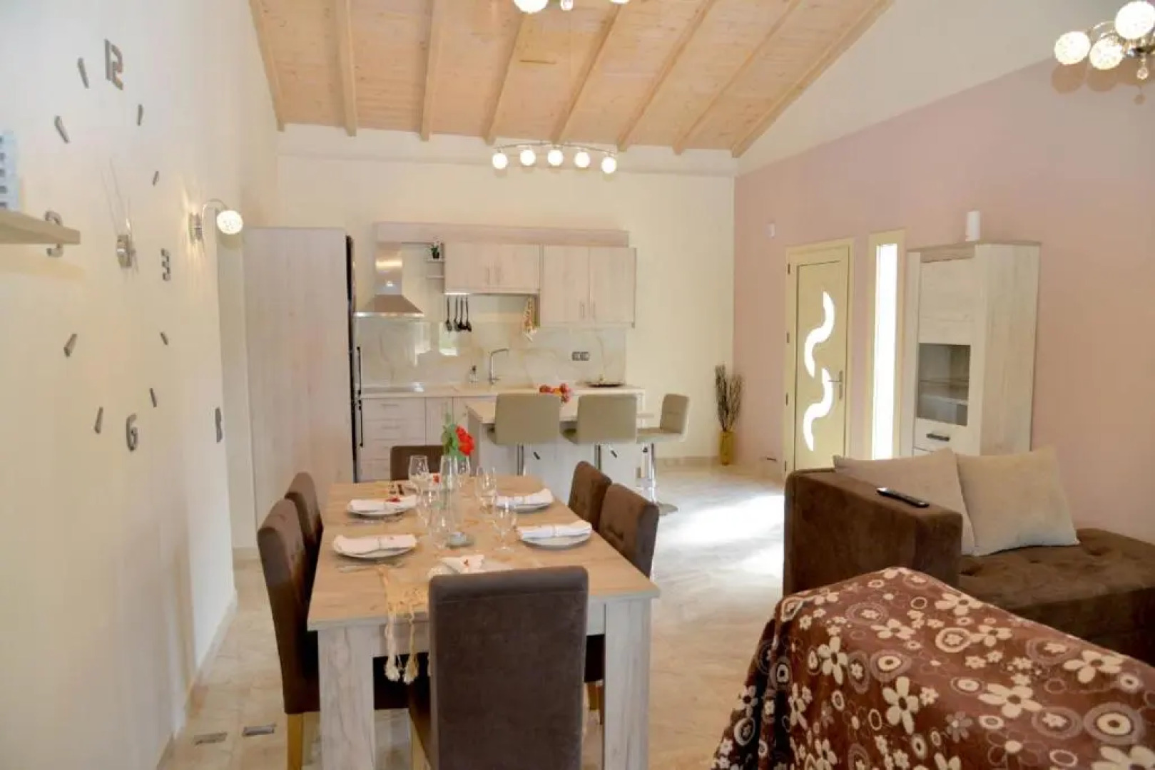 ANTIGONH COUNTRYSIDE VILLA !i