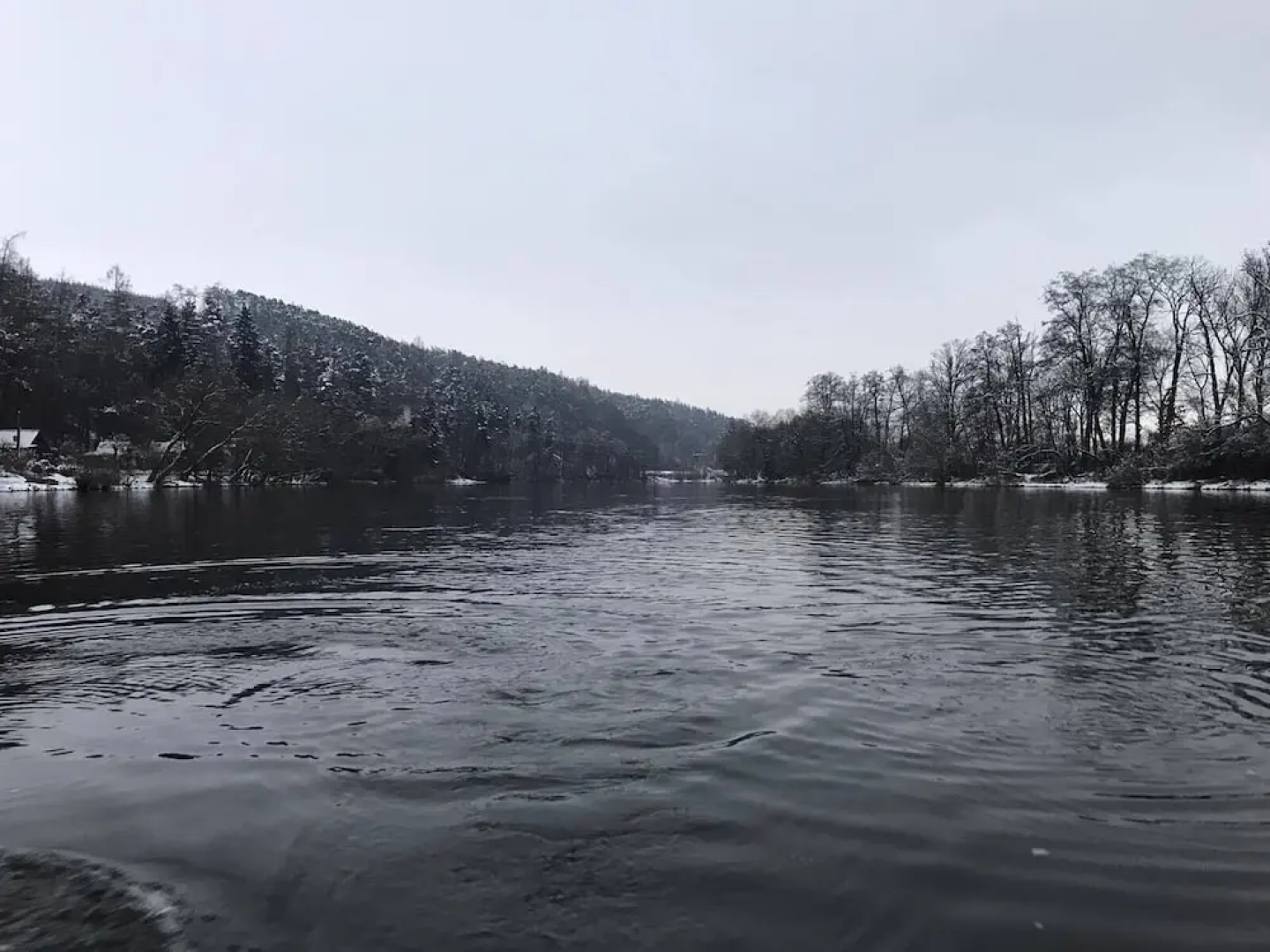 Sazava River Cottage With Boating Experience