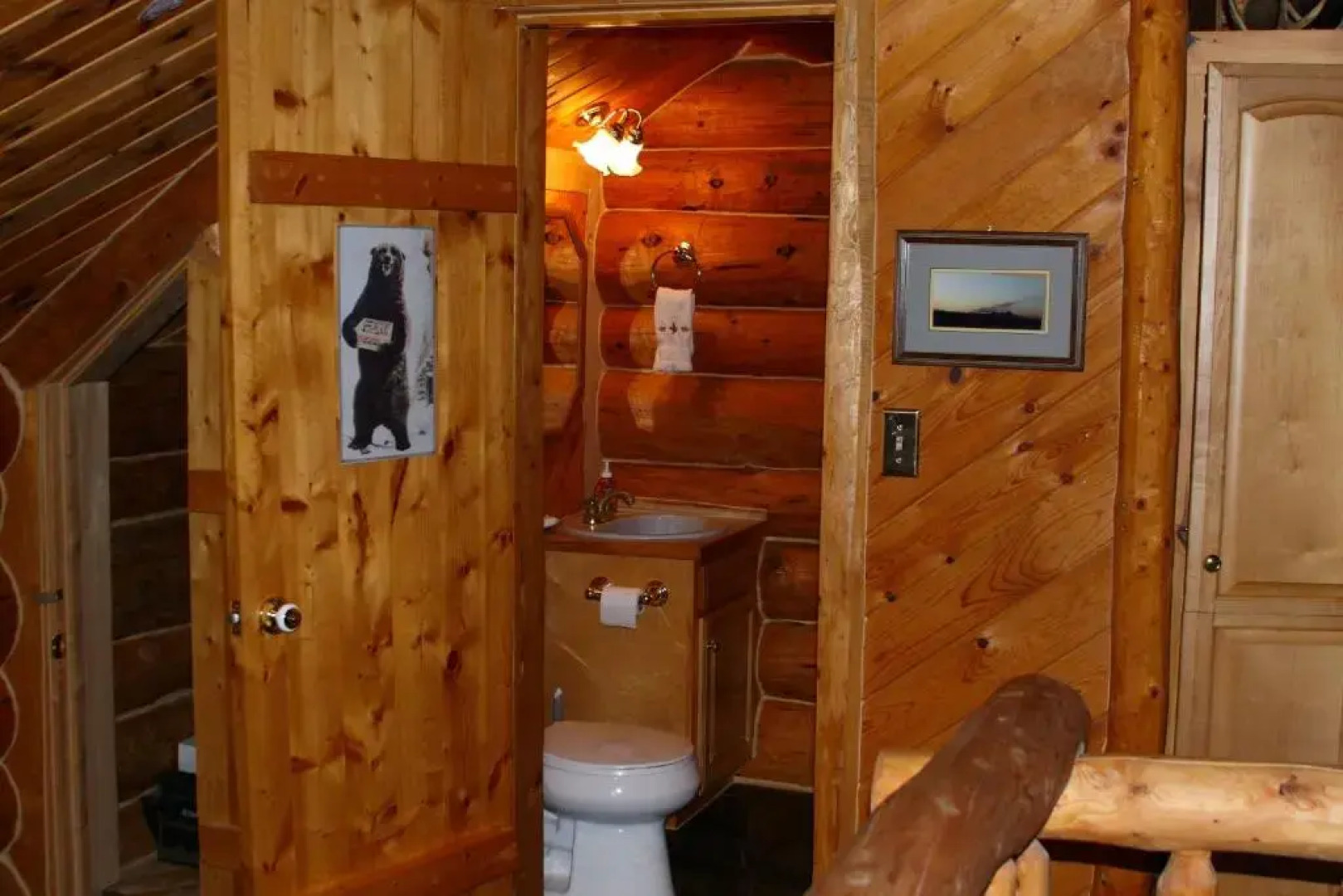 Wise Old Hunter Lodge