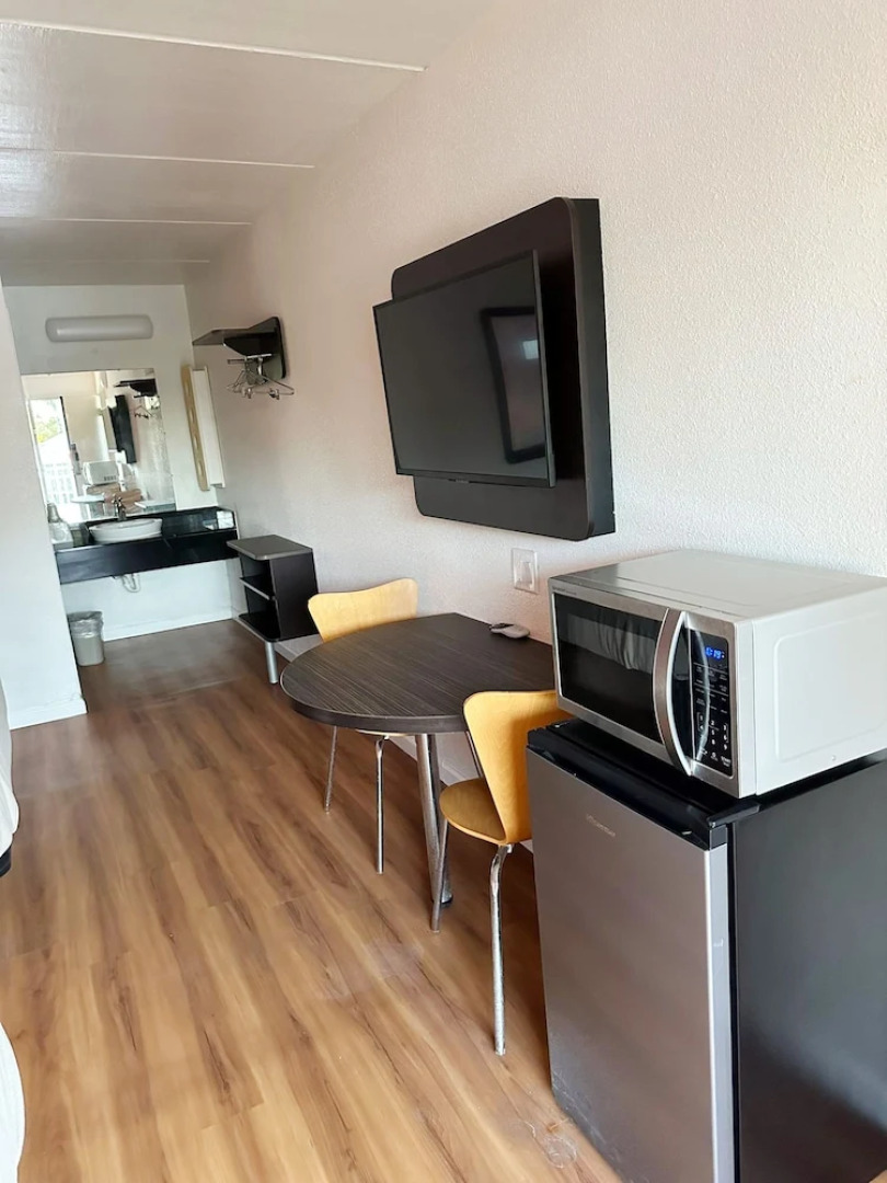 Motel6 Brunswick, GA