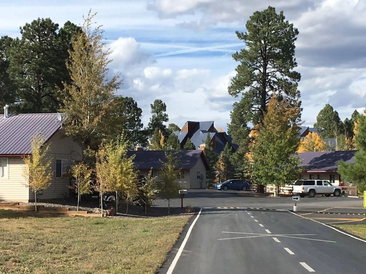 Mountain Landing Suites & RV Park