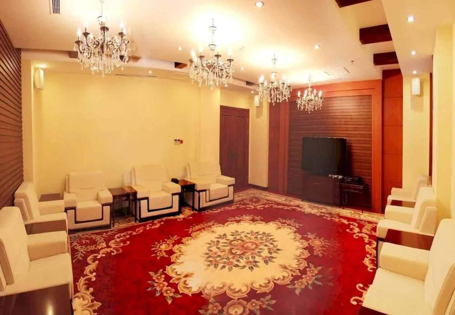 Zhongchang Building (Changchun Railway Station)