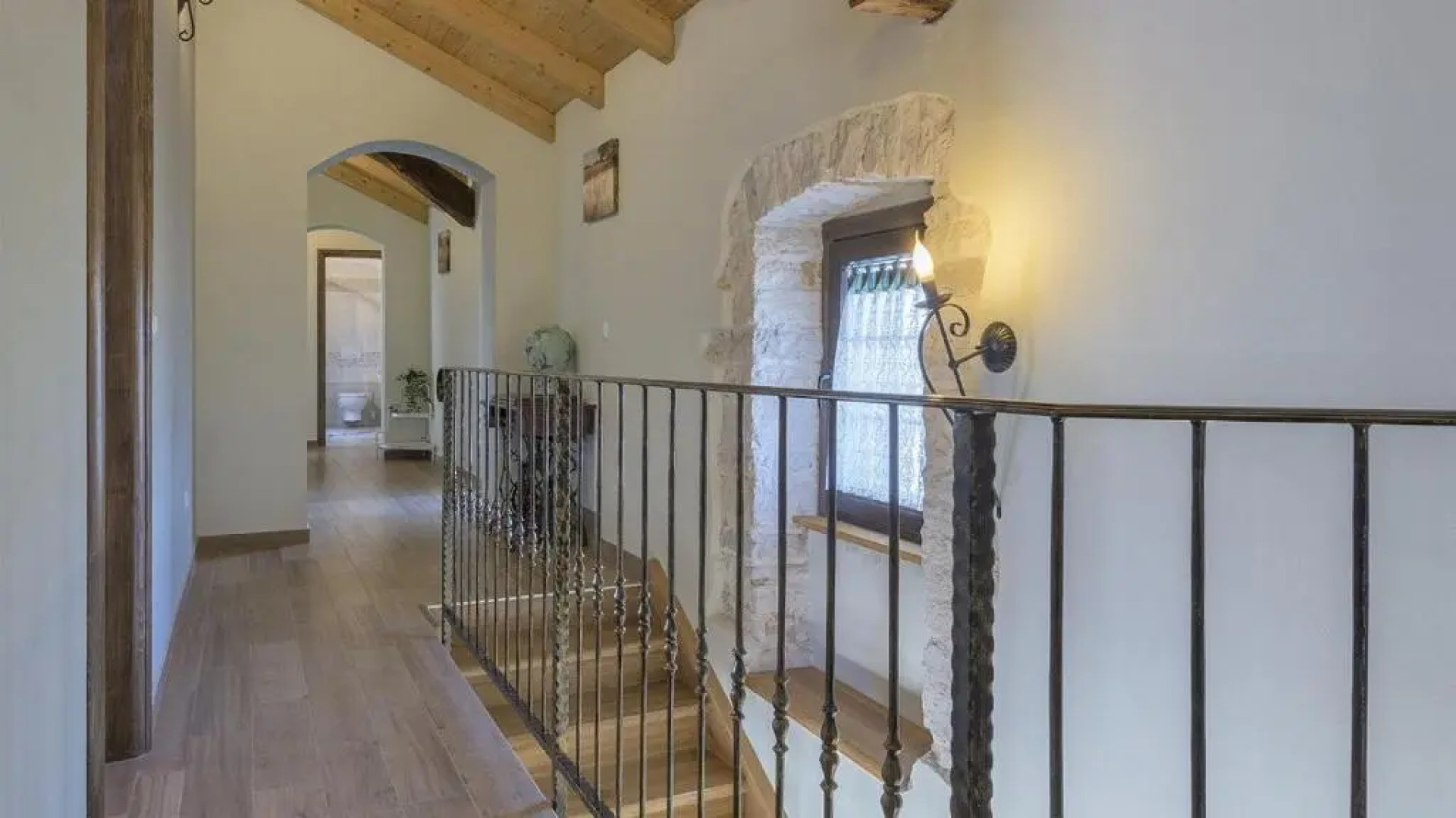 Ive in Orbanići with 5 bedrooms and 2 bathrooms