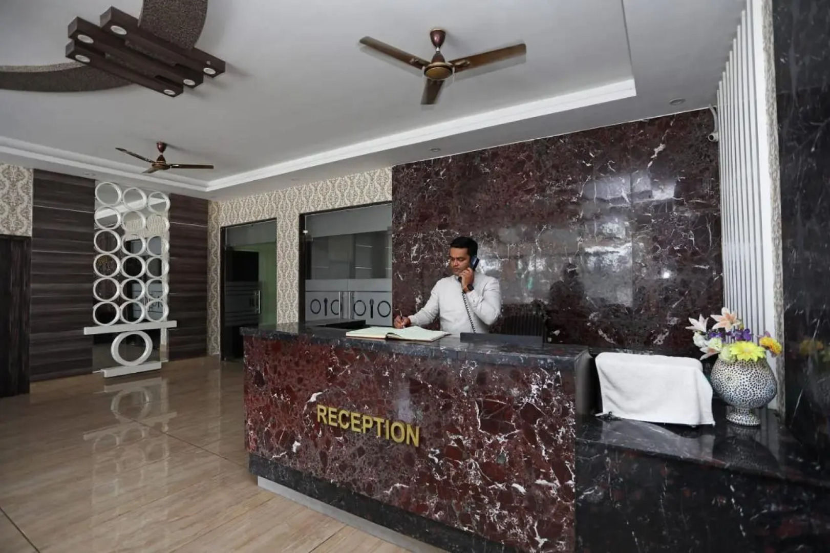 Hotel Clarks Inn Express Bharatpur